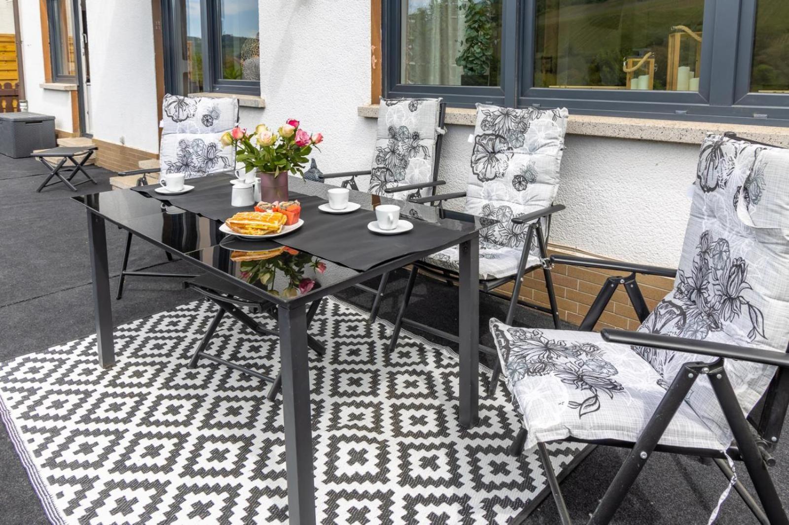 Ferienwohnung Moselgold Burg  ภายนอก รูปภาพ