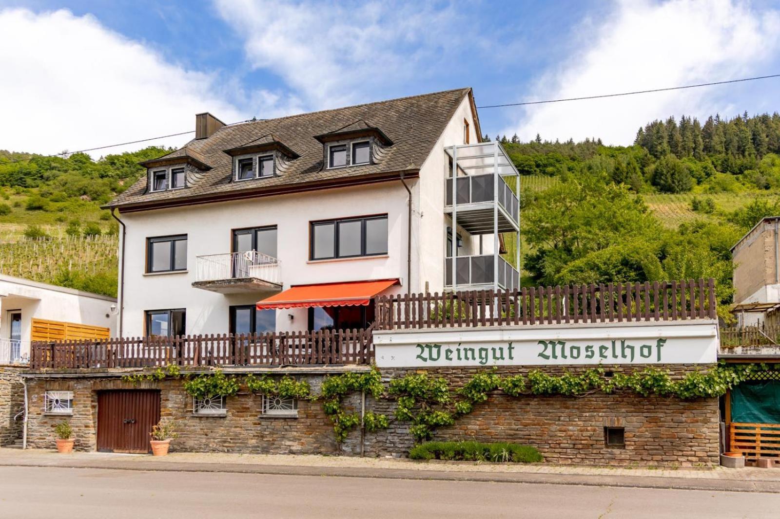 Ferienwohnung Moselgold Burg  ภายนอก รูปภาพ